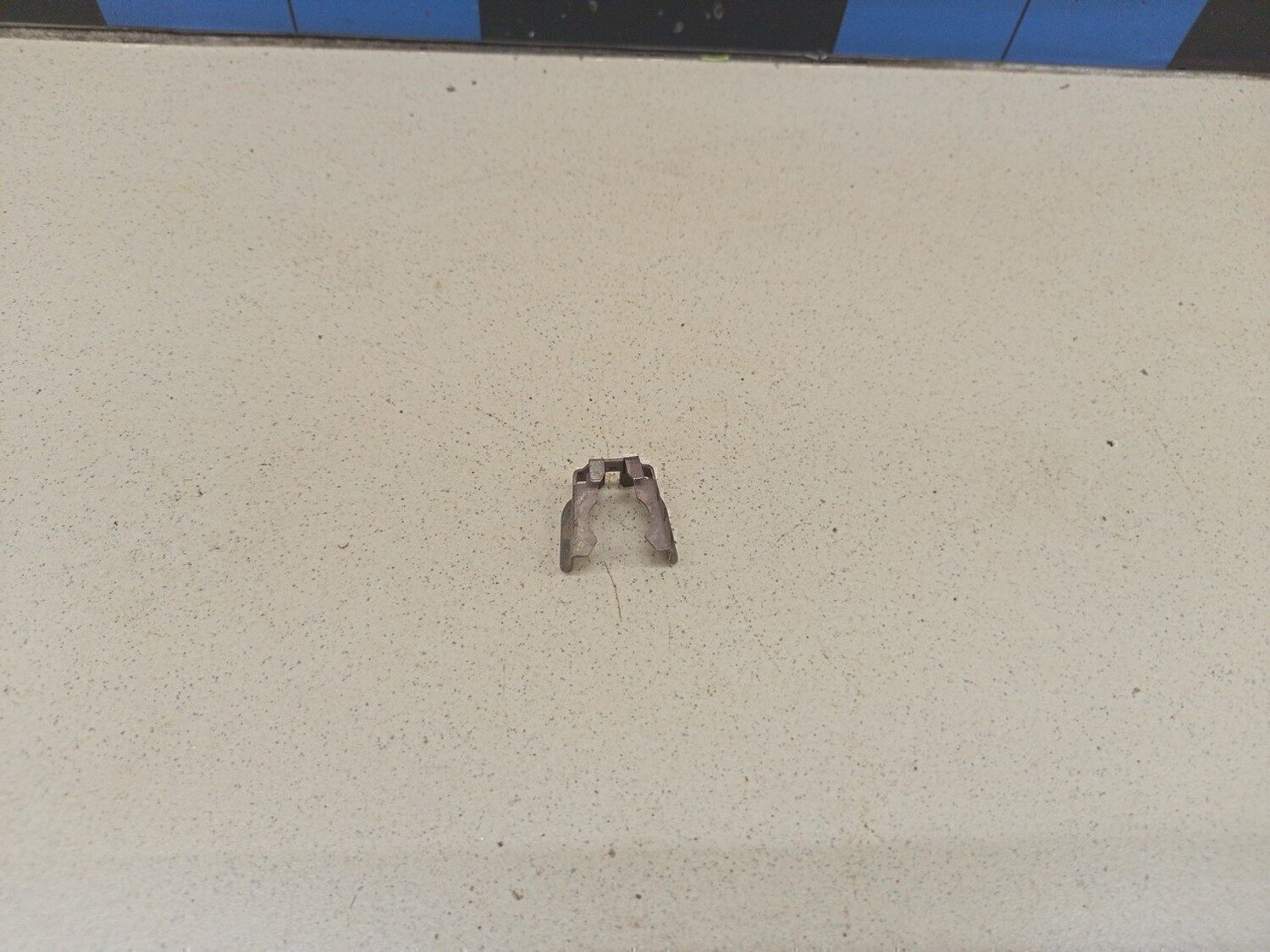 Крепеж форсунки OPEL Astra H / Family 2004-2015