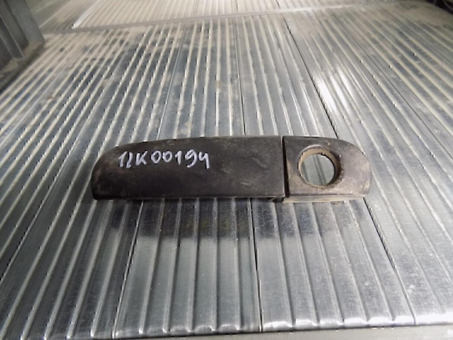 Ручка двери багажника наружная MITSUBISHI Colt (Z3) 2004-2012