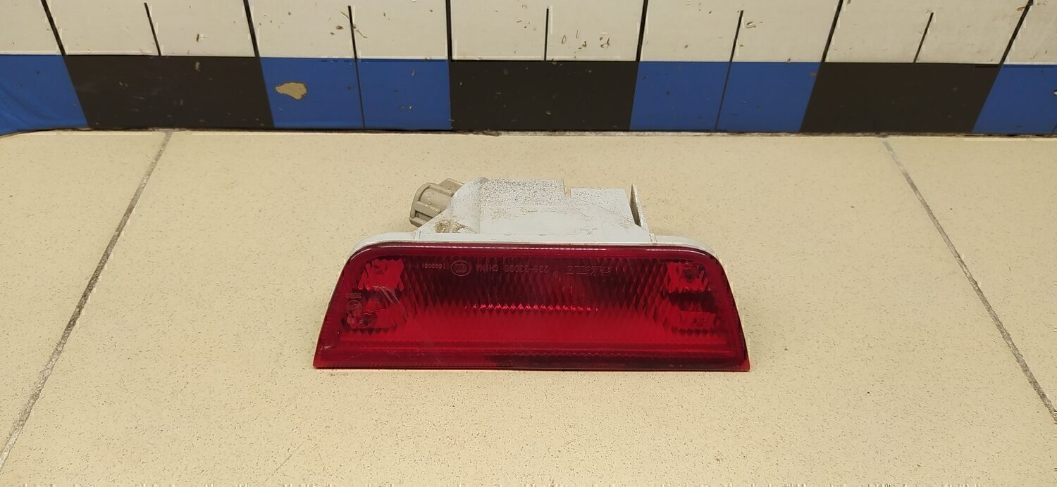 Фонарь задний в бампер NISSAN Almera (G15) 2013>