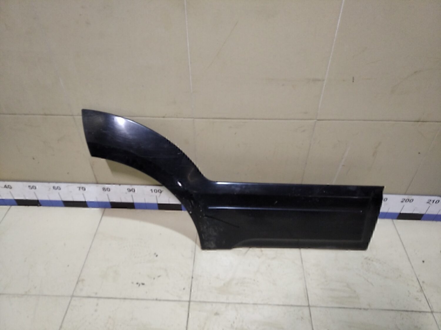 Накладка двери задней правой KIA Sorento 2003-2009