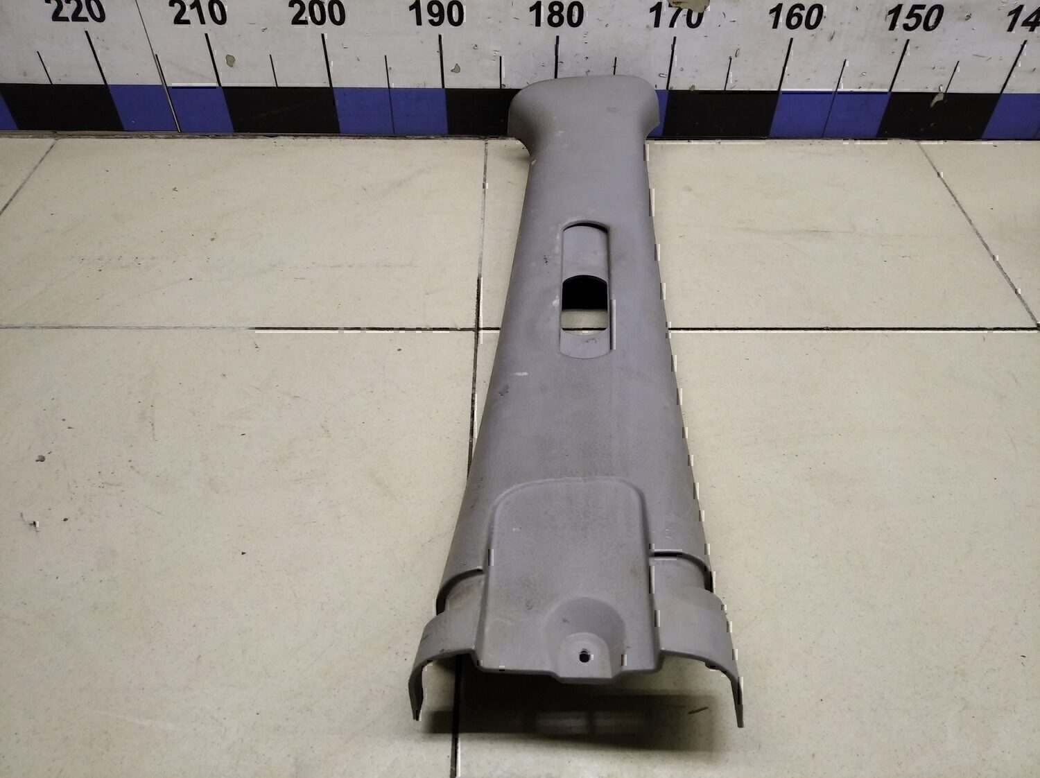 Обшивка стойки KIA Sorento 2003-2009