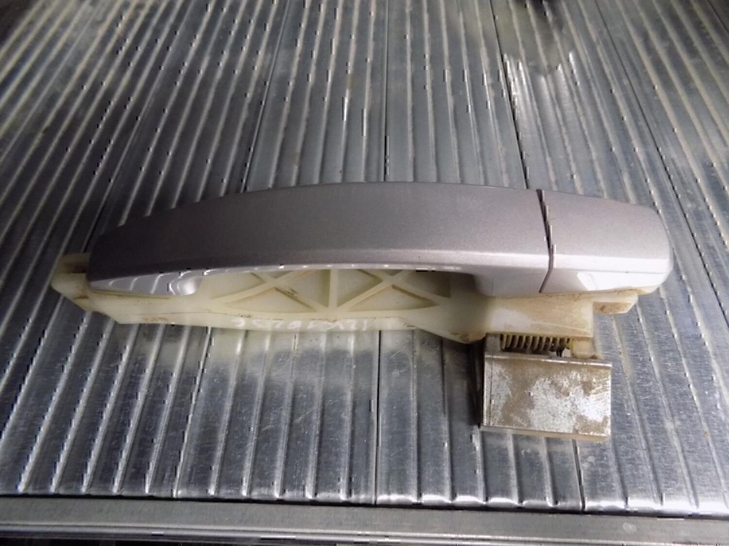 Ручка двери задней наружная правая Chevrolet Aveo (T250) 2005-2011