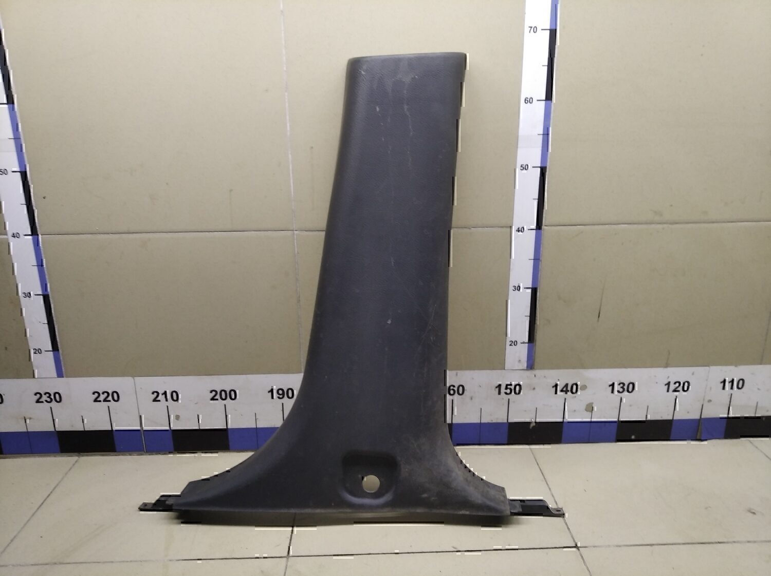 Обшивка стойки KIA Sorento 2003-2009