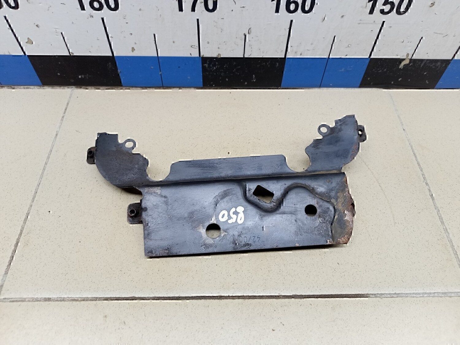 Кронштейн (сопут. товар) FORD Focus I 1998-2004