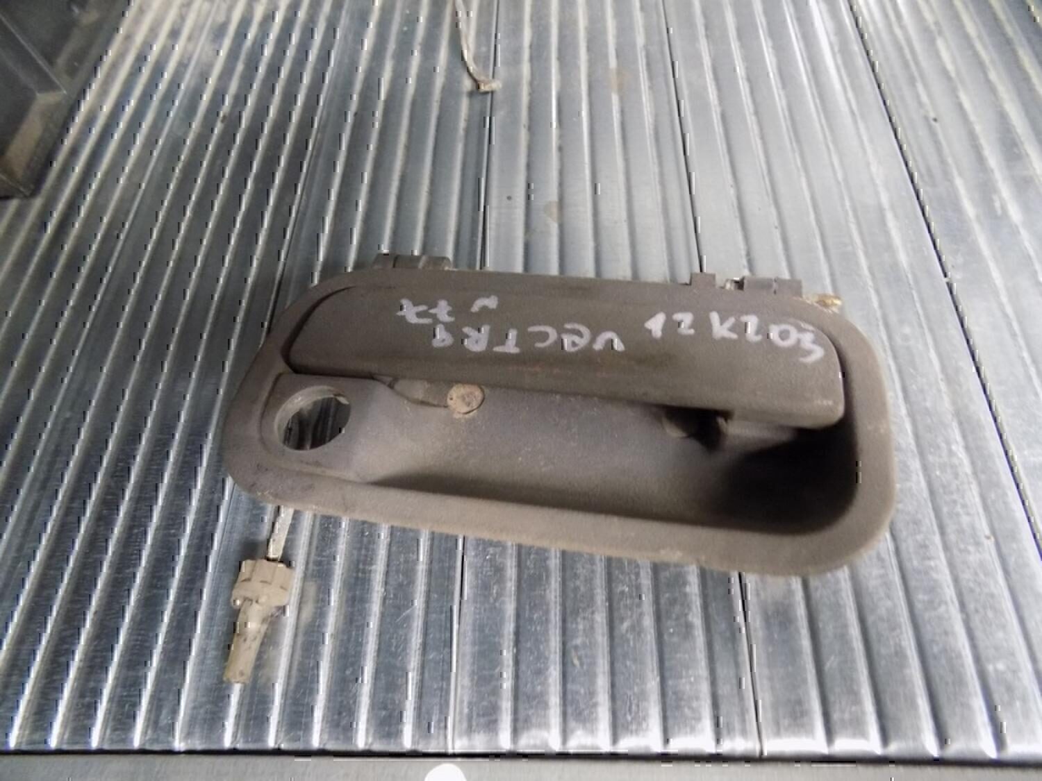 Ручка двери передней наружная правая OPEL Astra F 1991-1998