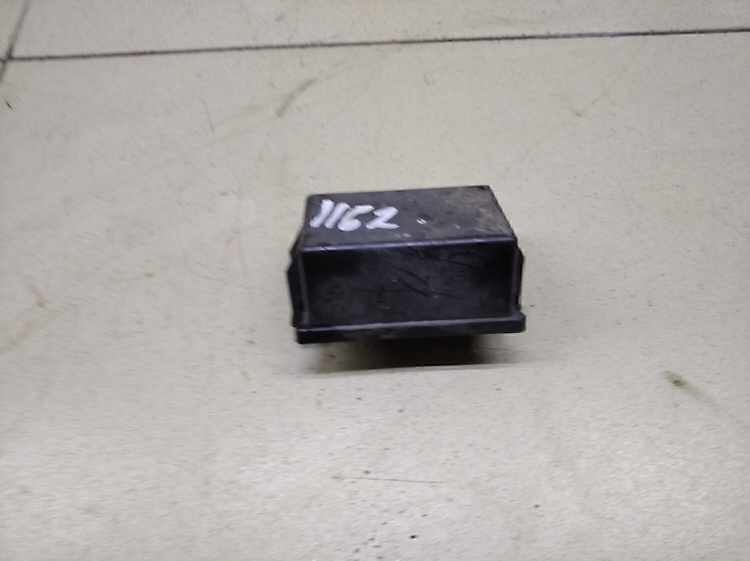 Крышка блока реле FORD Transit [FA] 2000-2006