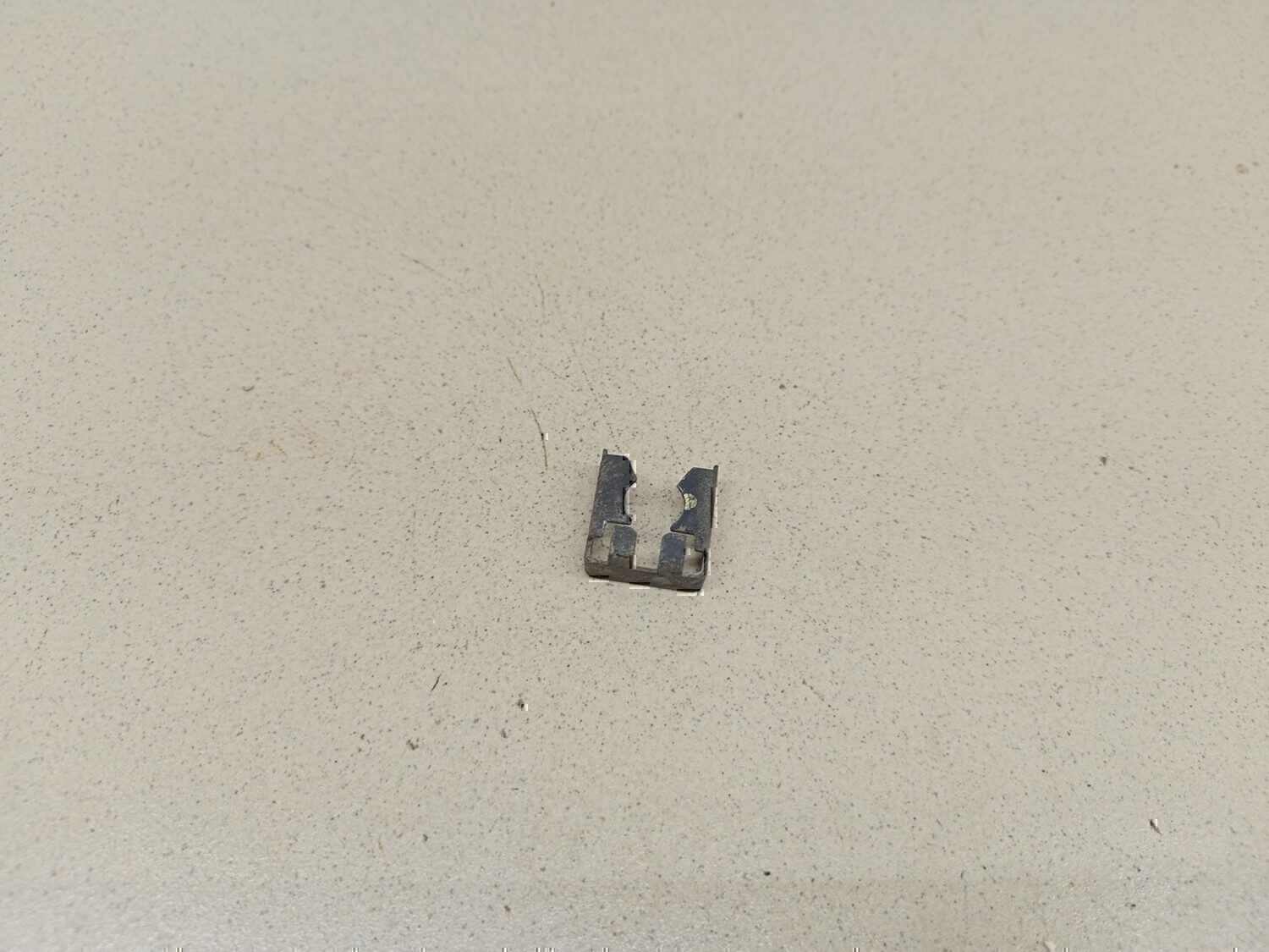 Крепеж форсунки
