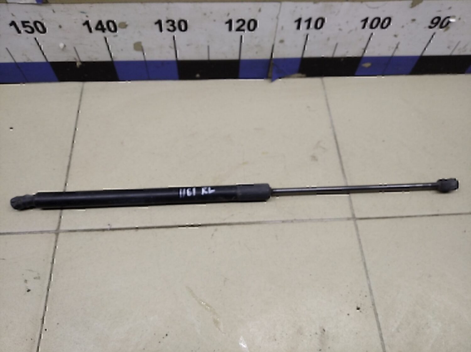 Амортизатор двери багажника FORD S-MAX 2006-2015