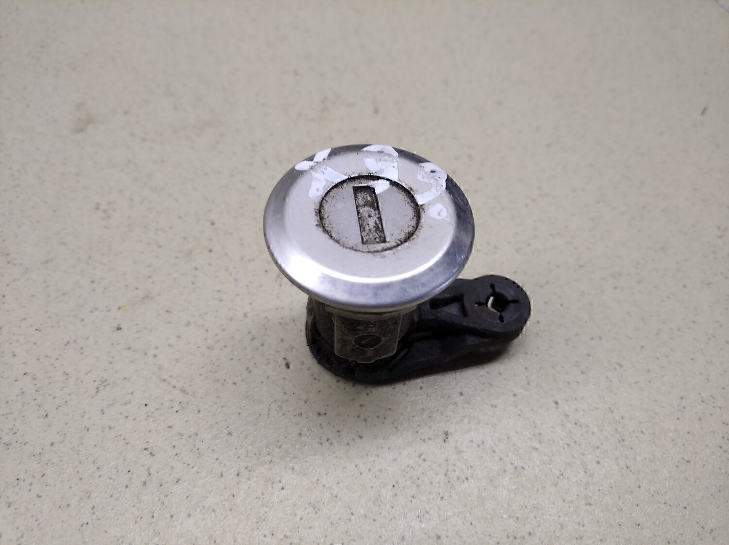 Вставка замка двери RENAULT Logan 2005-2014