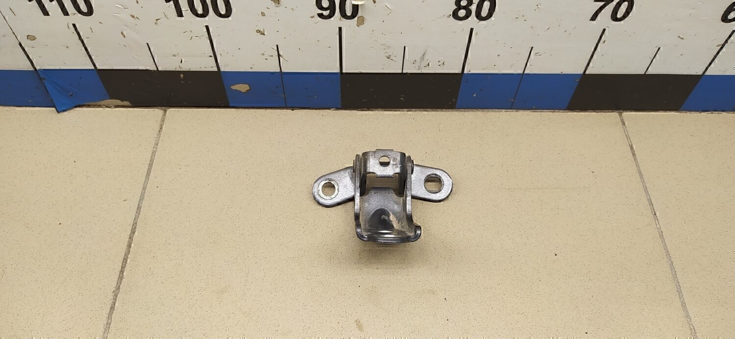 Петля двери задней правой нижняя HYUNDAI Solaris 2010-2017