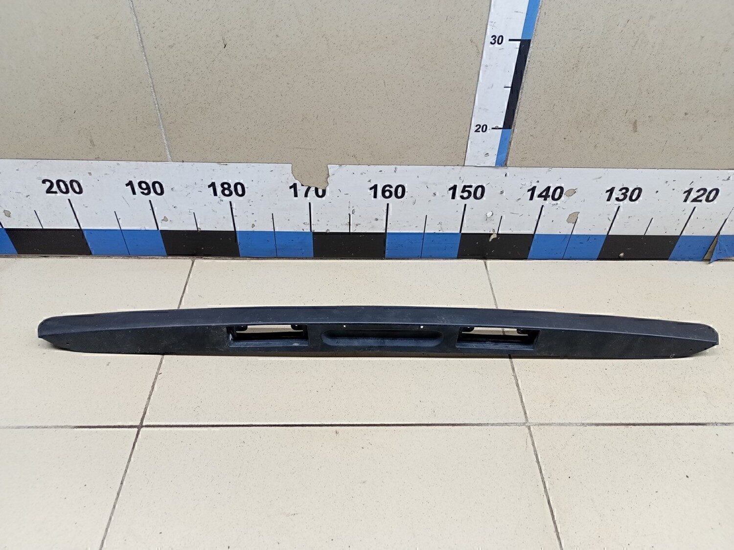 Накладка двери багажника FORD Fiesta 2001-2007