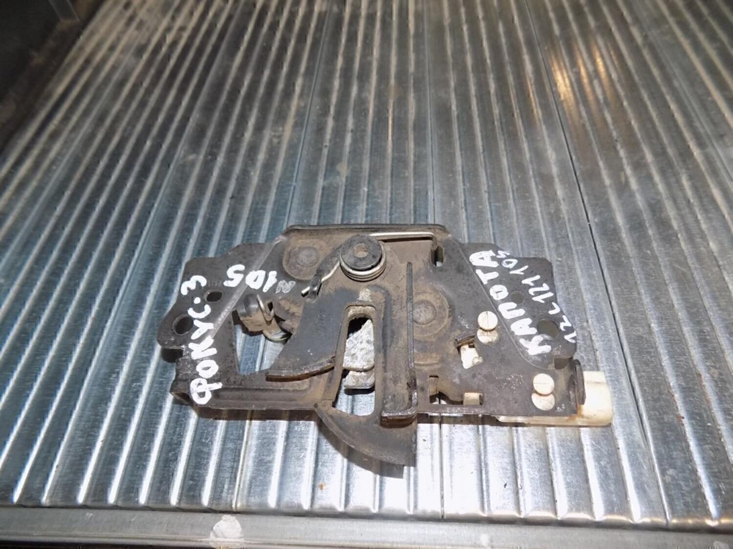 Замок капота FORD Focus III 2011>