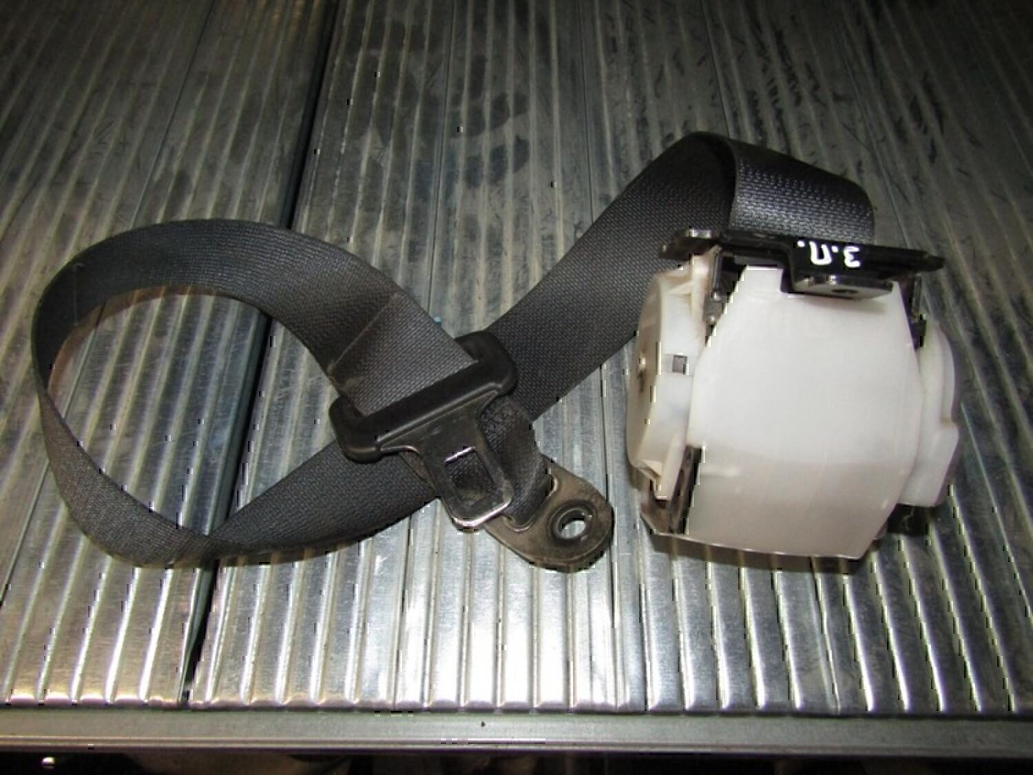 Ремень безопасности MITSUBISHI Lancer (CS/Classic) 2003-2006