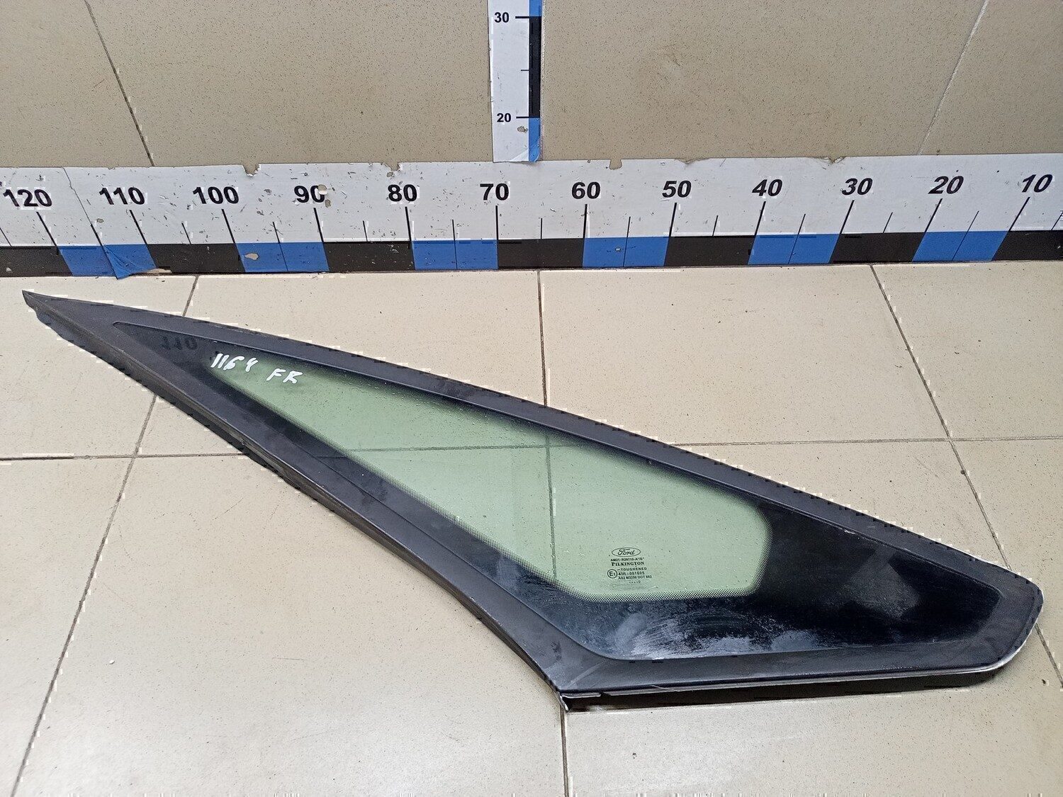 Стекло кузовное глухое правое FORD S-MAX 2006-2015