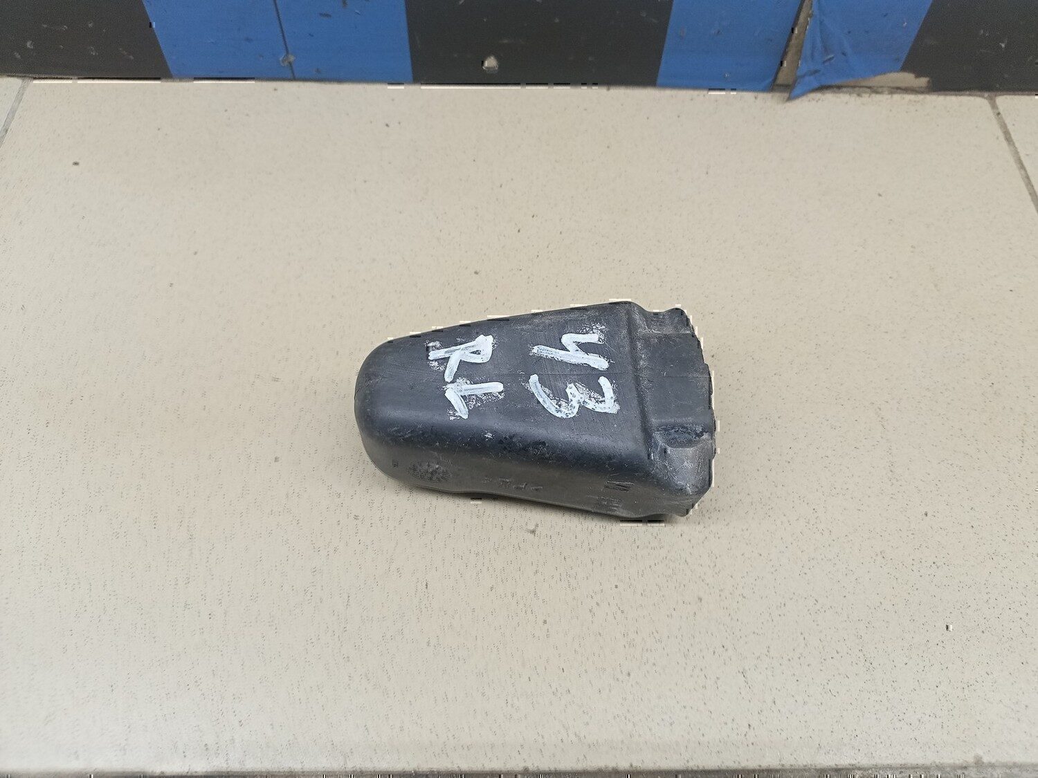 Пыльник (кузов внутри) VW Passat [B4] 1994-1996