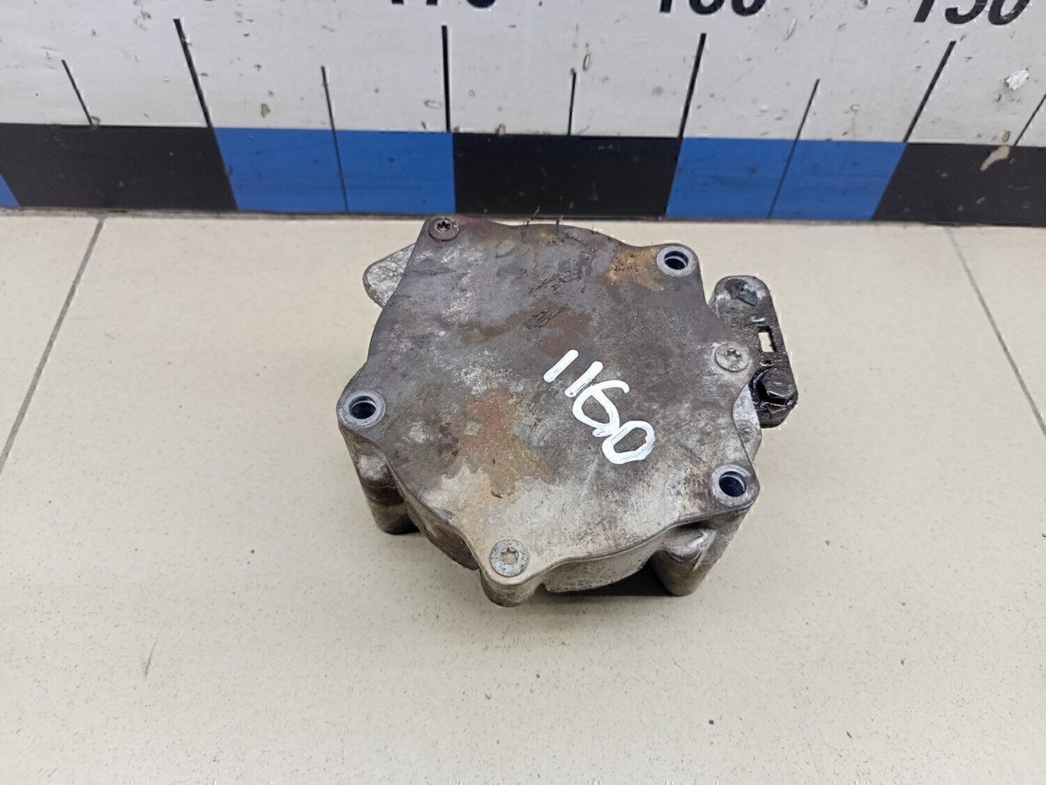 Насос вакуумный Audi Passat [B6] 2005-2010