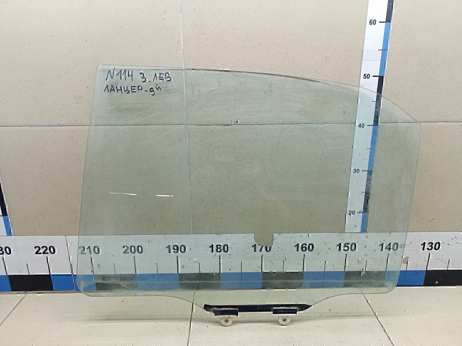 Стекло двери задней левой MITSUBISHI Lancer (CS/Classic) 2003-2006