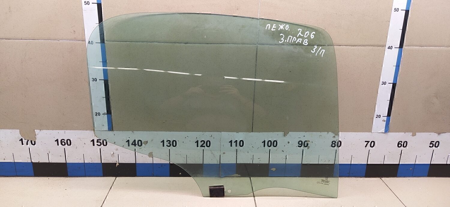 Стекло двери задней правой PEUGEOT 206 1998-2012