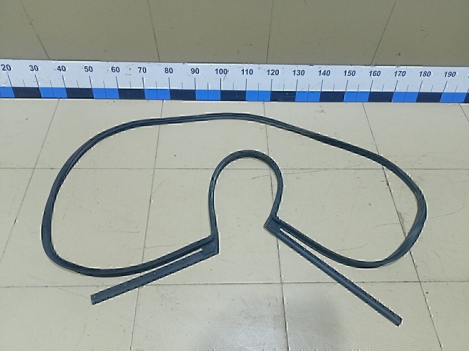 Уплотнитель двери NISSAN X-Trail (T32) 2014>