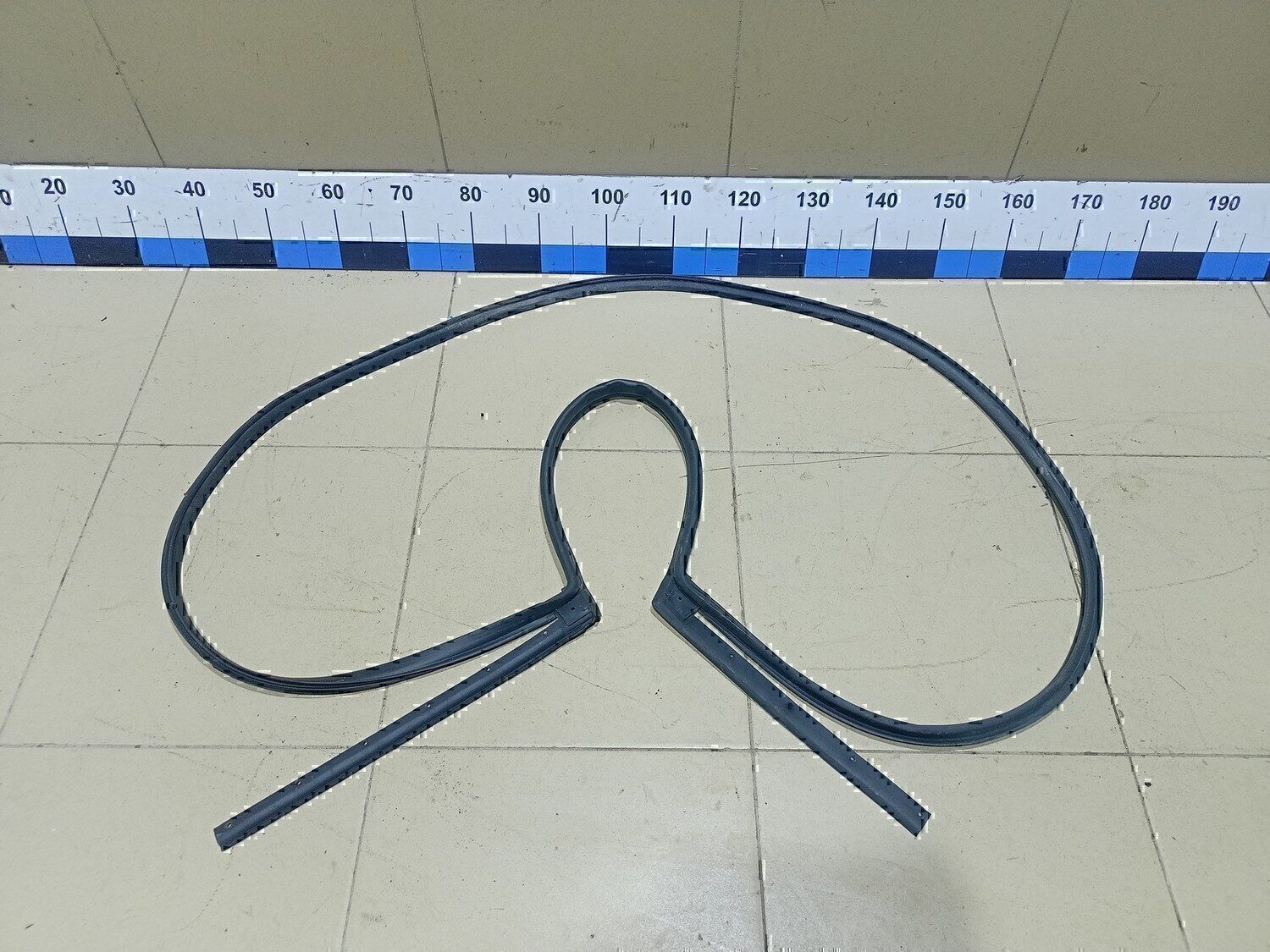 Уплотнитель двери NISSAN X-Trail (T32) 2014>