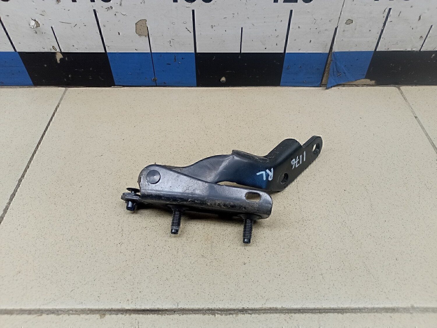 Петля двери багажника NISSAN X-Trail (T32) 2014>