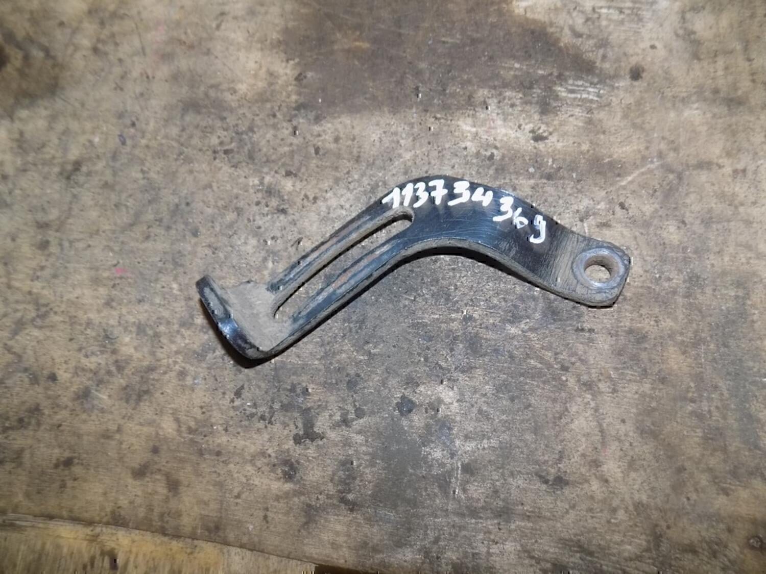 Кронштейн генератора MITSUBISHI Lancer (CS/Classic) 2003-2006