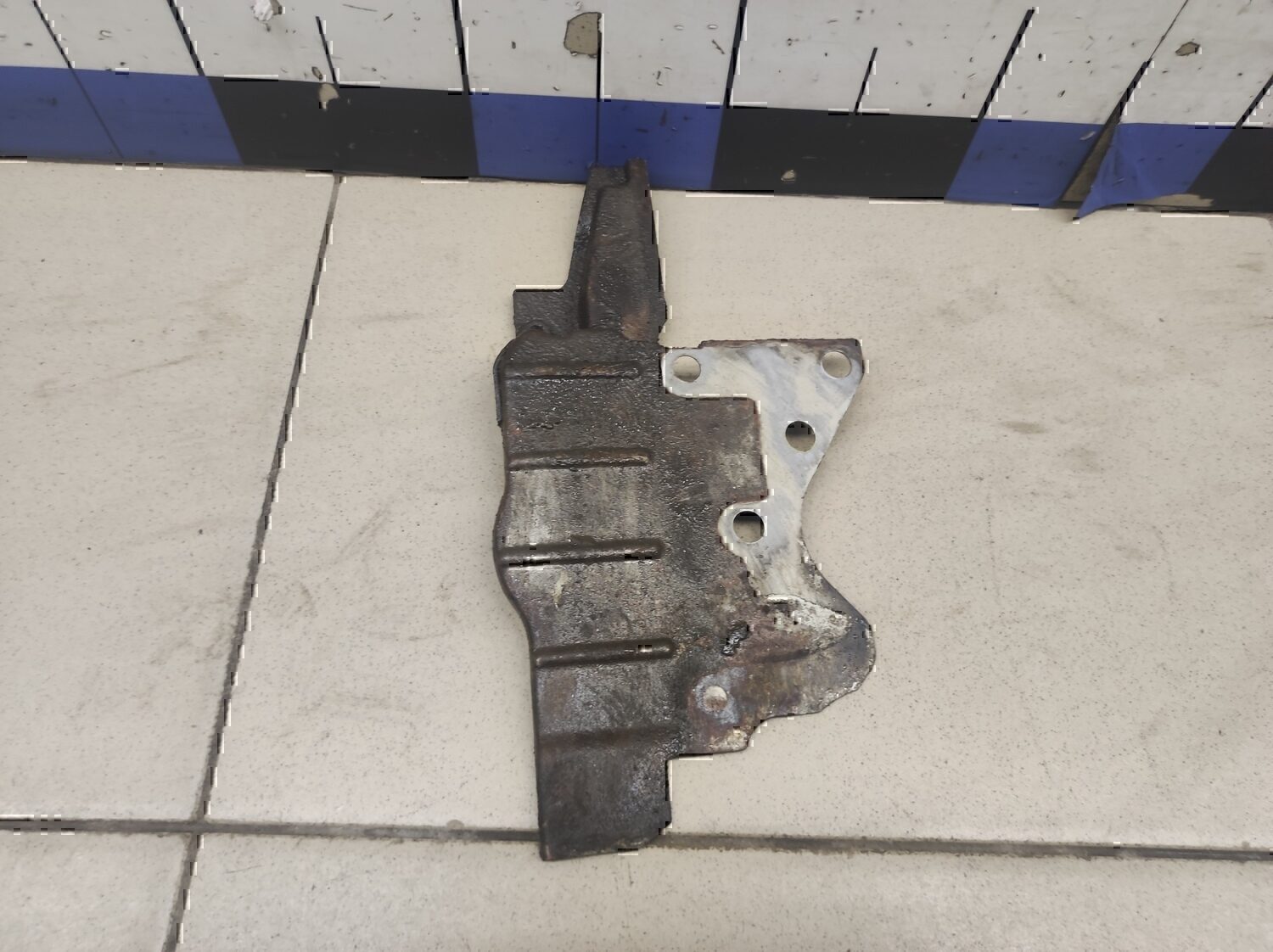 Кожух ремня ГРМ MITSUBISHI Outlander (CU) 2003-2009