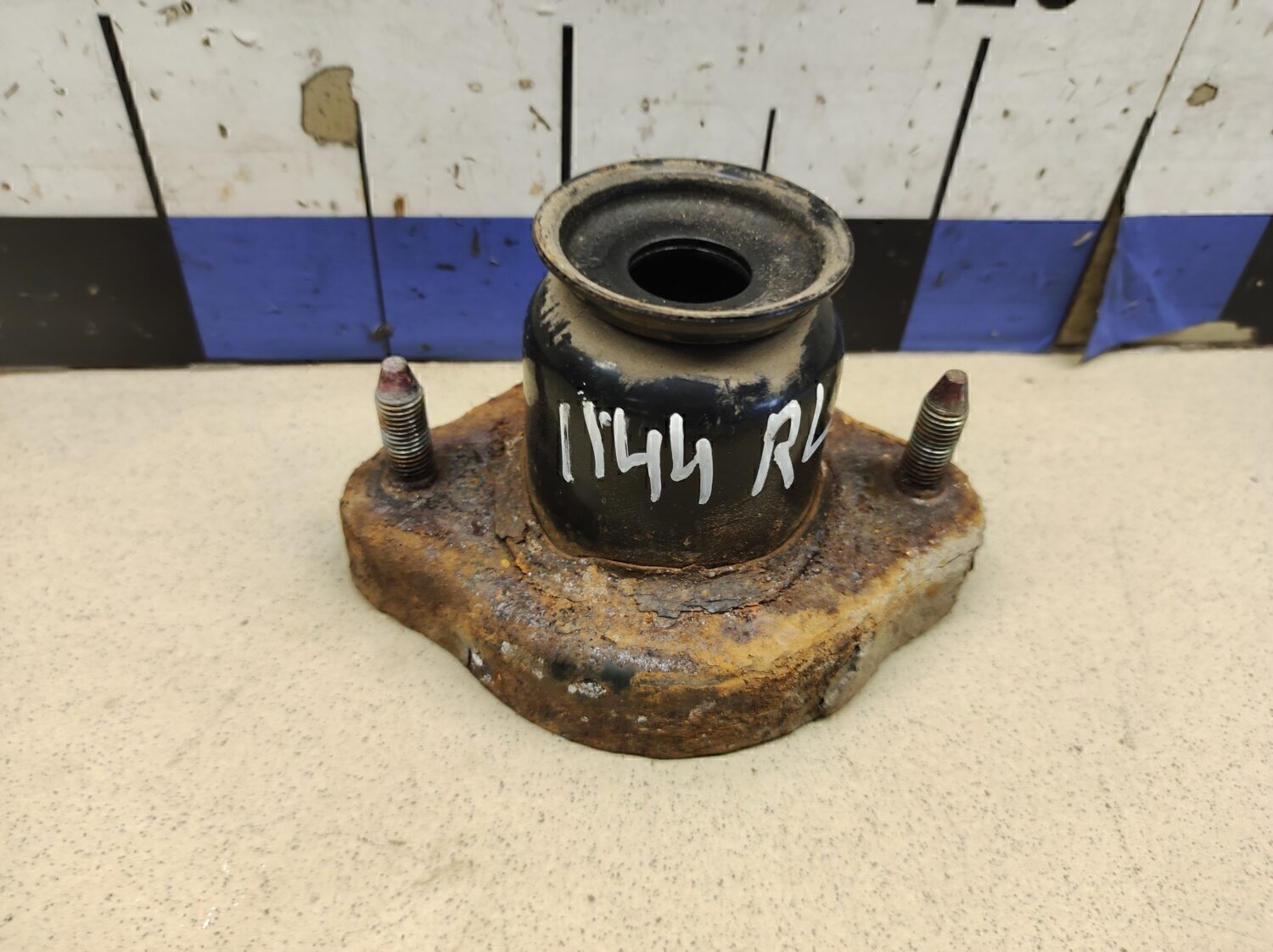 Опора заднего амортизатора MITSUBISHI ASX 2010-2016