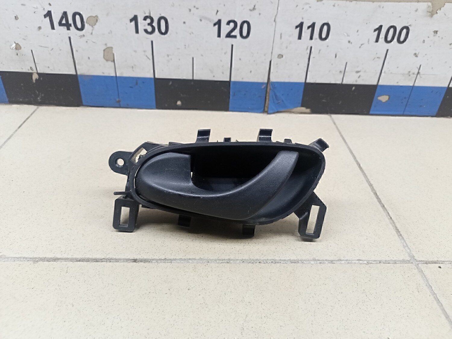 Ручка двери внутренняя левая NISSAN Qashqai (J11) 2014>