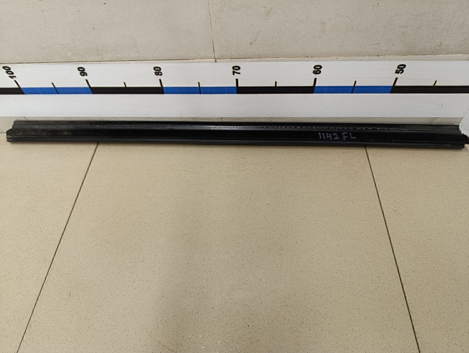 Накладка стекла переднего левого FIAT Albea 2002-2012