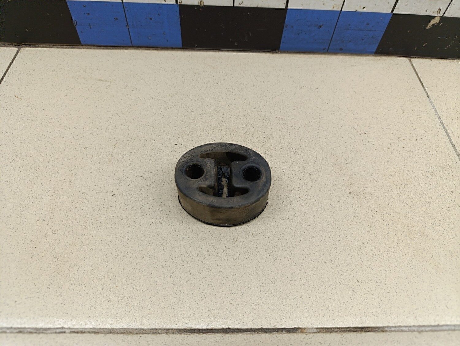 Резинка подвеса глушителя NISSAN X-Trail (T32) 2014>