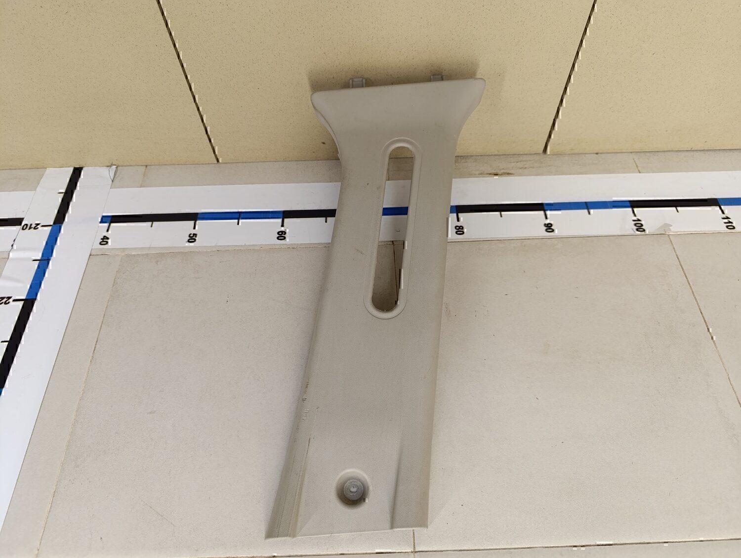 Обшивка стойки VAZ LADA X-RAY 2016>