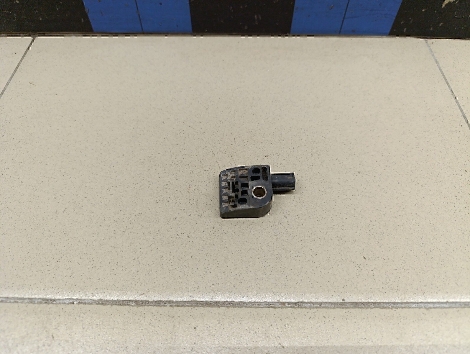 Датчик AIR BAG KIA Sportage 2010-2015