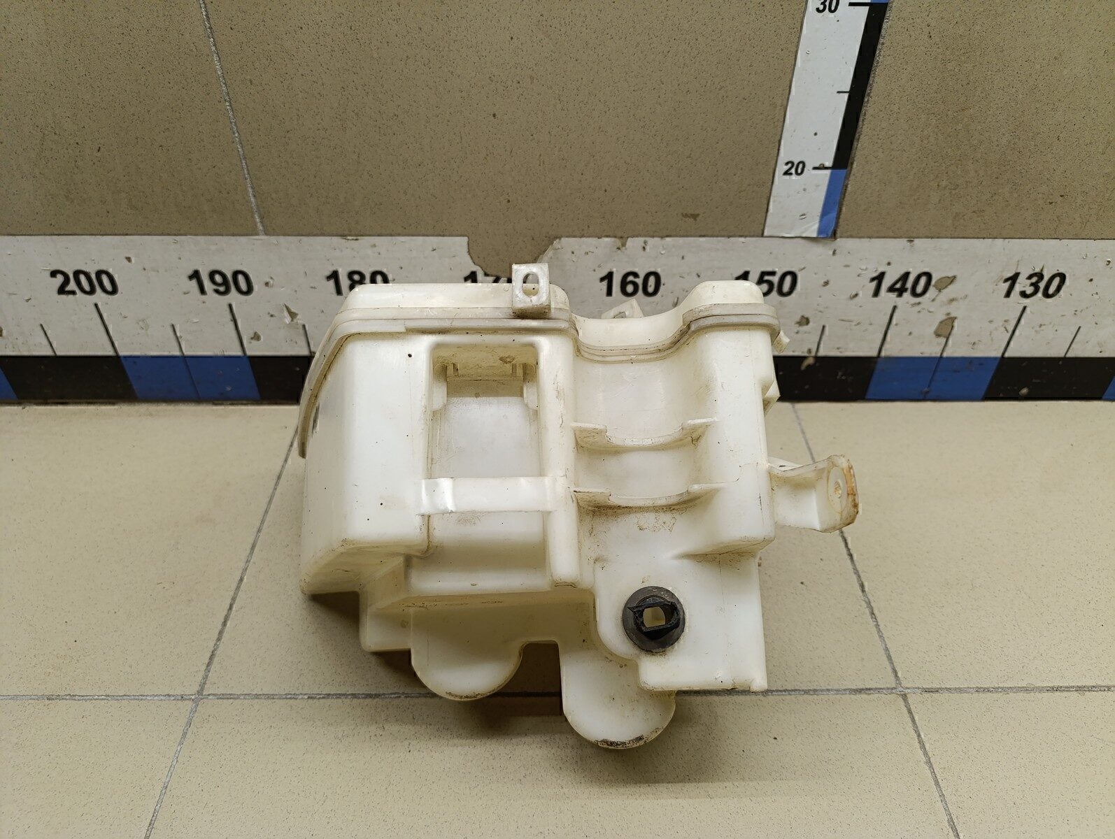 Бачок омывателя лобового стекла TOYOTA Corolla E15 2006-2013