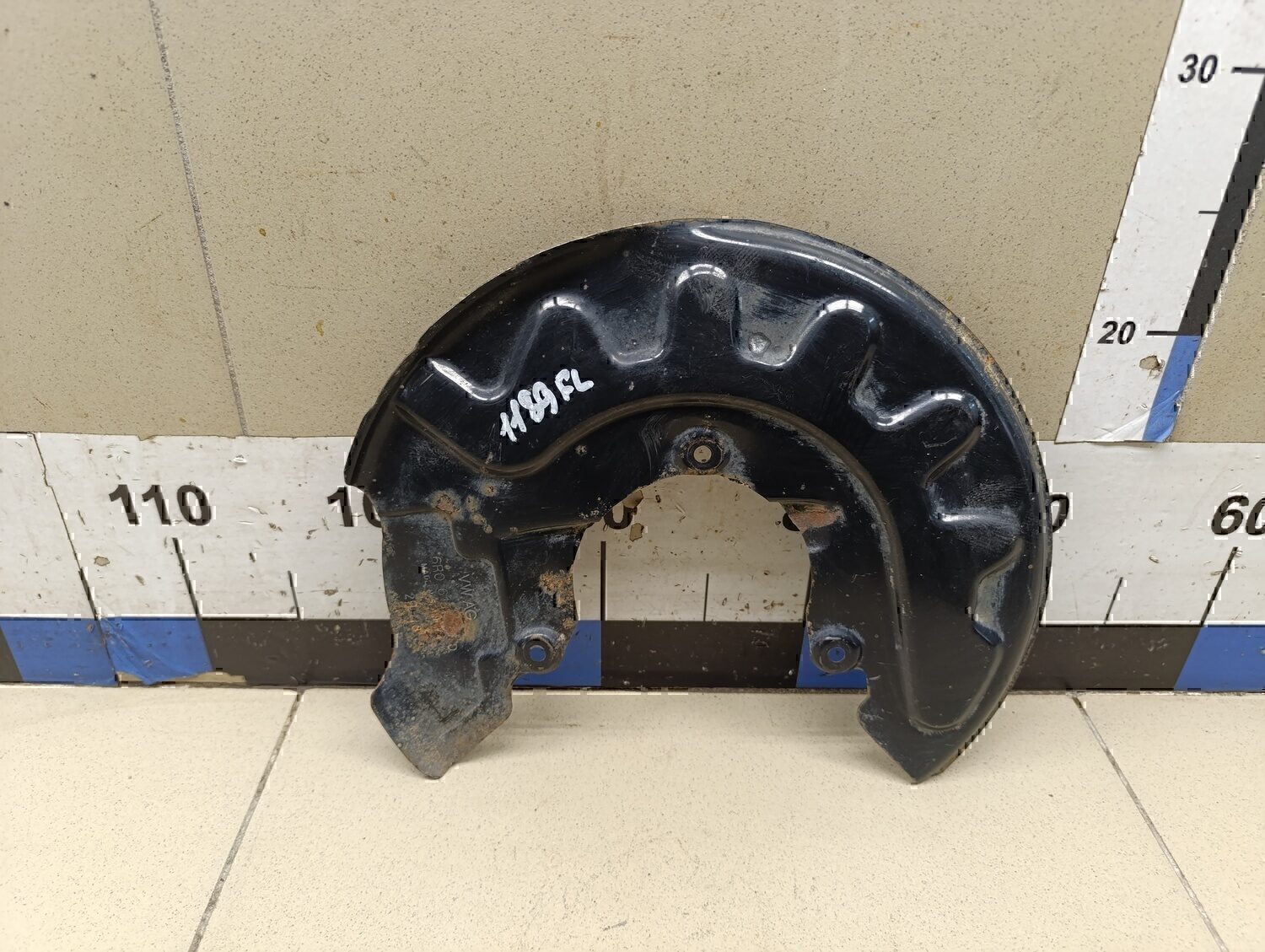 Пыльник тормозного диска Audi Fabia 2007-2015