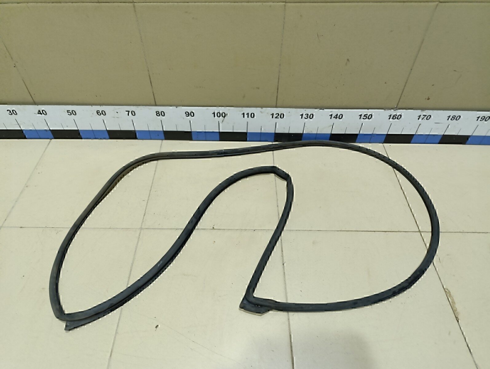 Уплотнитель двери MAZDA Mazda 3 (BK) 2002-2009