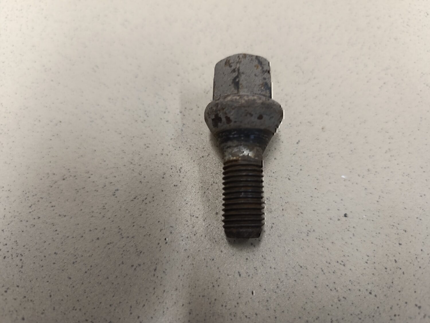 Болт колесный NISSAN Logan 2005-2014