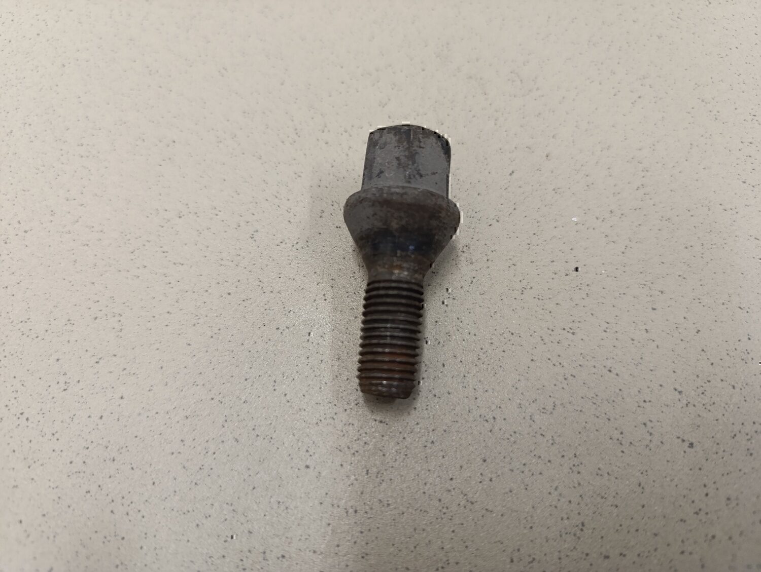 Болт колесный NISSAN Logan 2005-2014