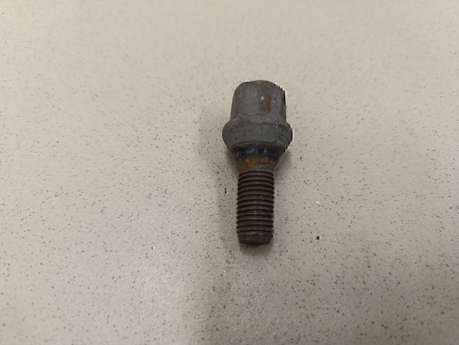 Болт колесный NISSAN Logan 2005-2014