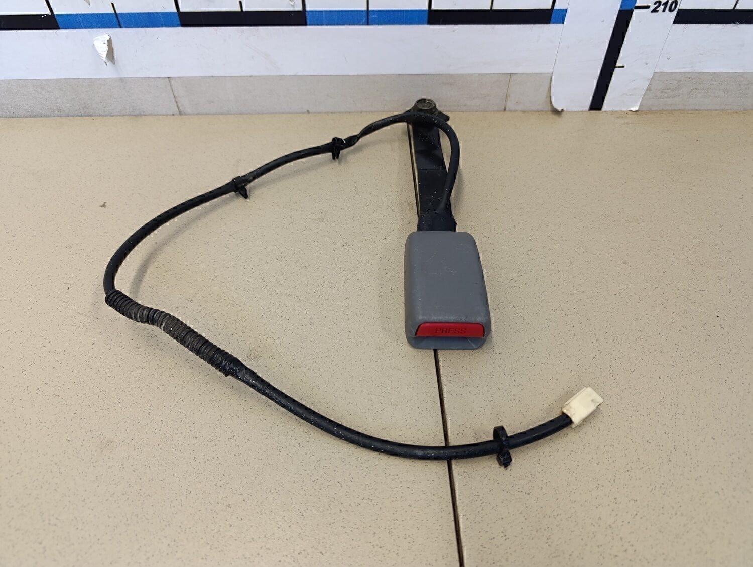 Ответная часть ремня безопасности MAZDA Mazda 6 (GG) 2002-2007