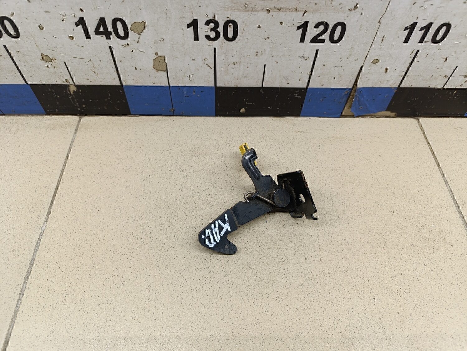 Крючок капота Chery Tiggo 4 (T17) 2017>