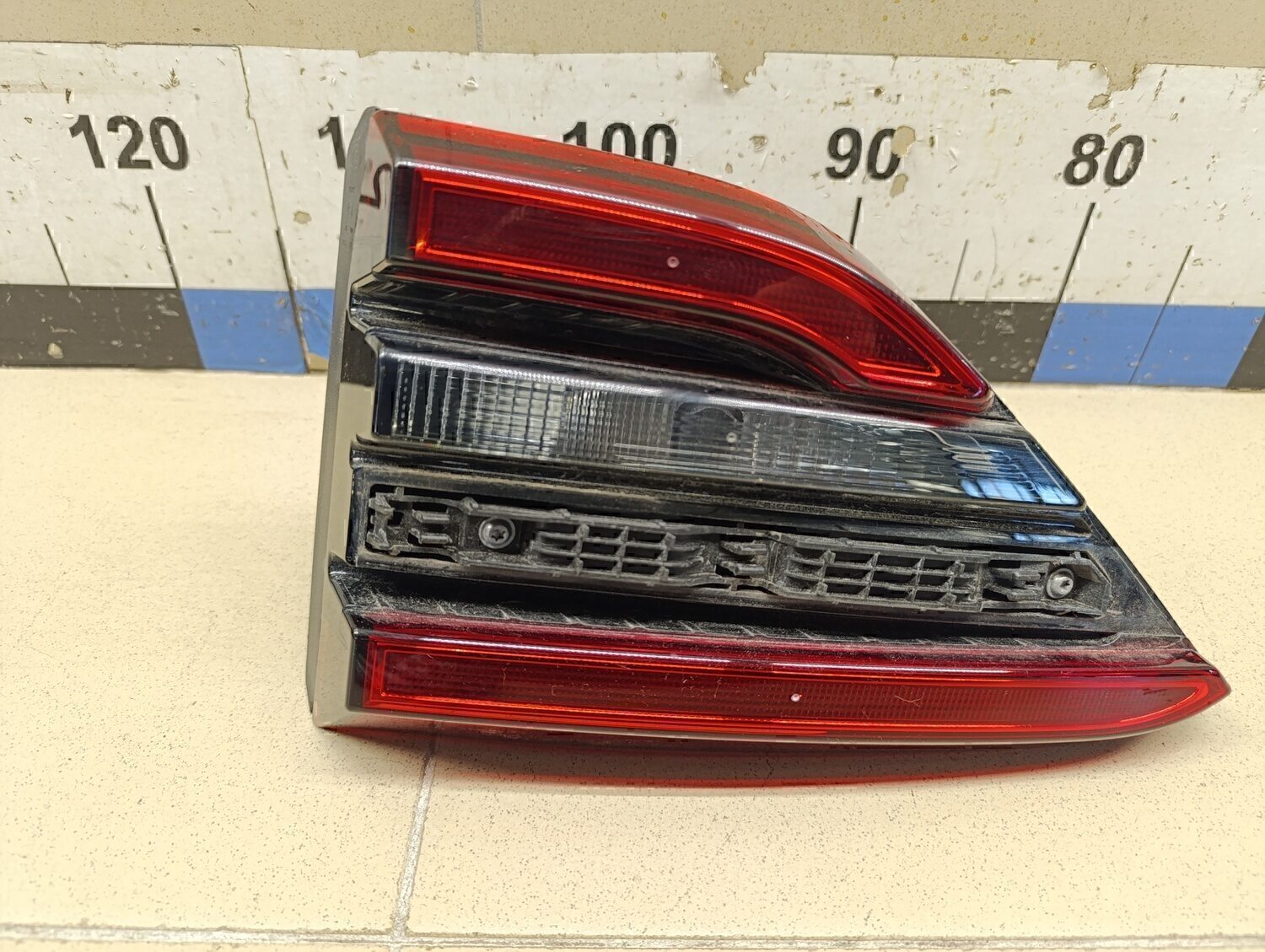 Фонарь задний внутренний правый Chery Tiggo 4 (T17) 2017>