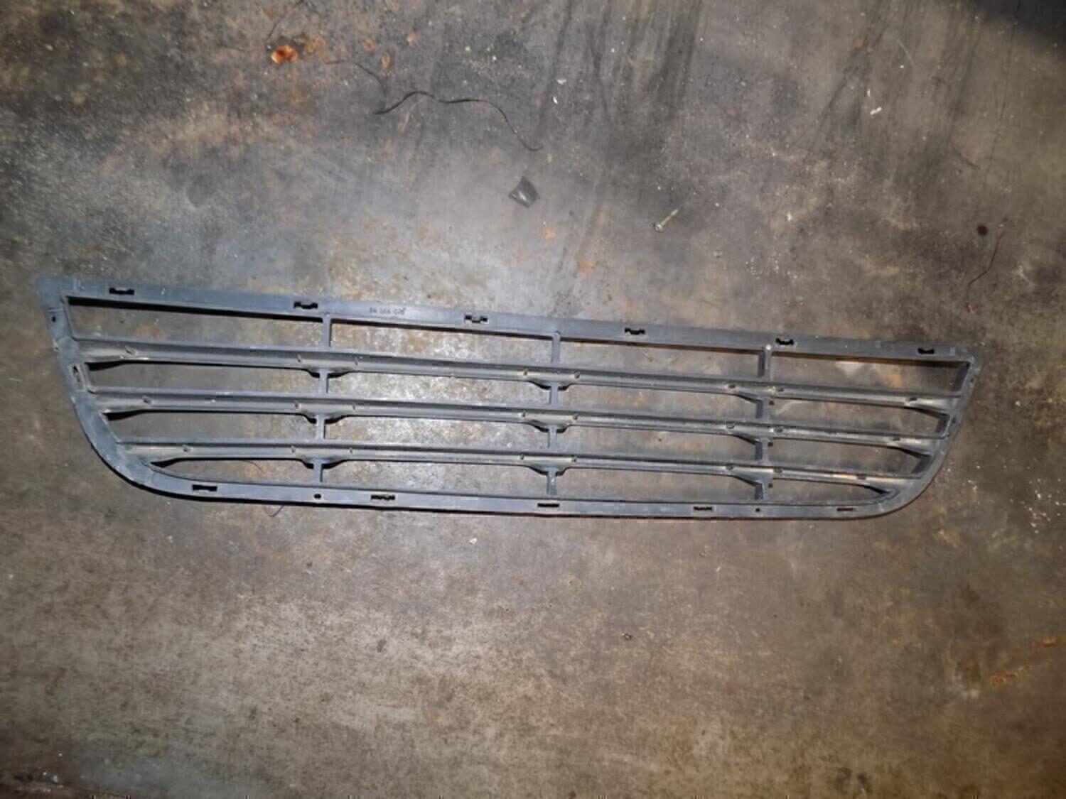 Решетка в бампер центральная DAEWOO Matiz 2001-2015