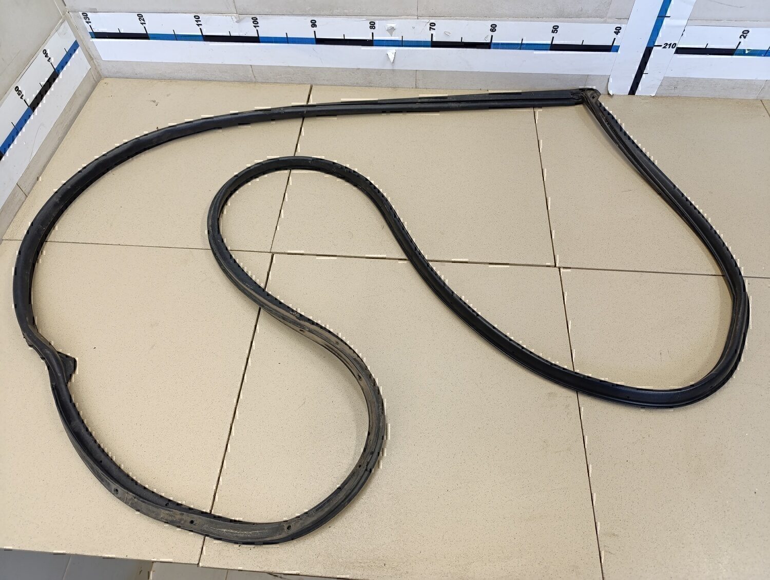 Уплотнитель двери MAZDA Mazda 3 (BK) 2002-2009