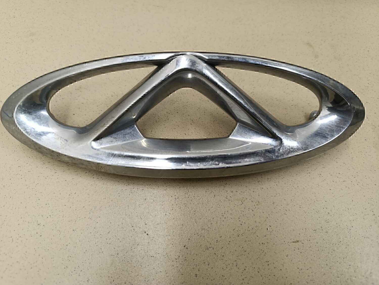 ЭМБЛЕМА. Chery Tiggo 8 Pro Max (T1D) 2022>