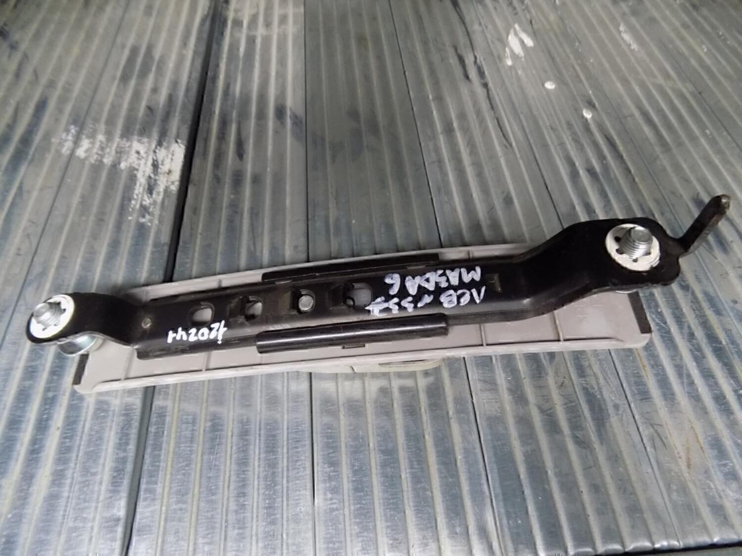 Механизм регулировки ремня безопасности MAZDA Mazda 6 (GG) 2002-2007