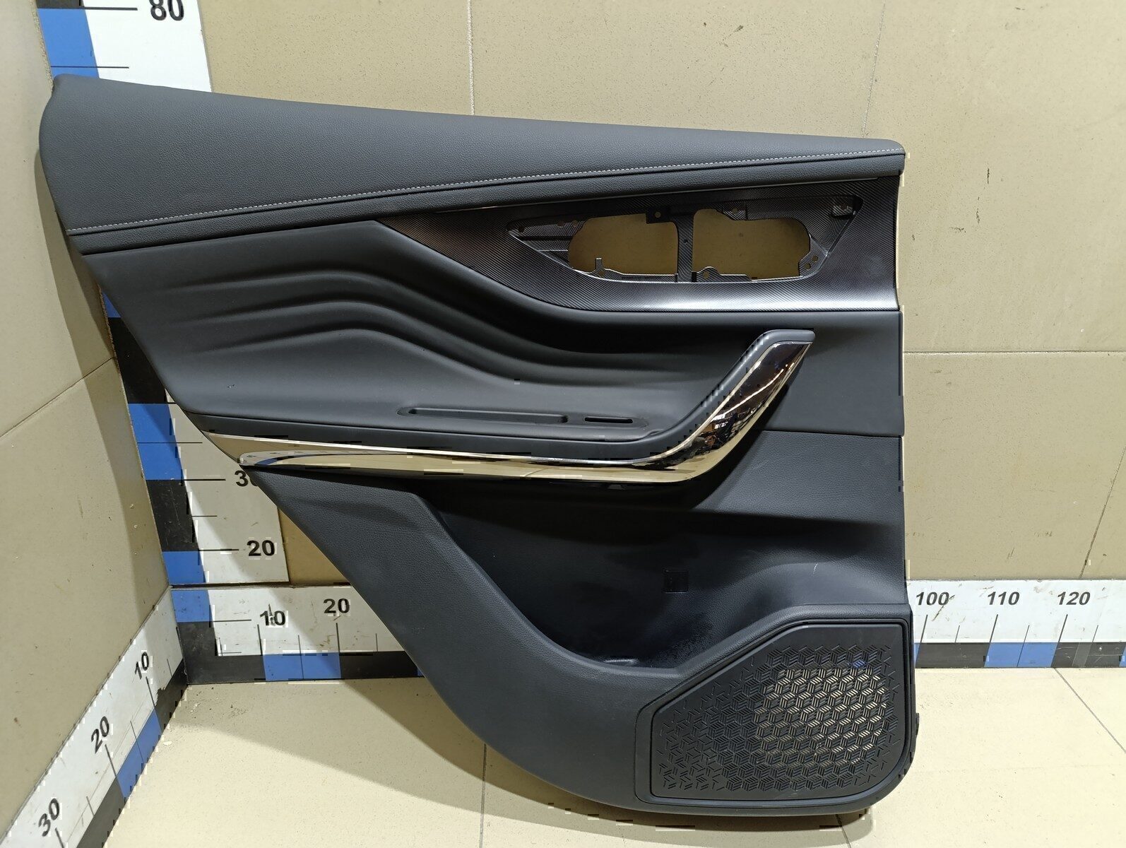 Обшивка двери задней левой Exeed LX (T1C) 2019>