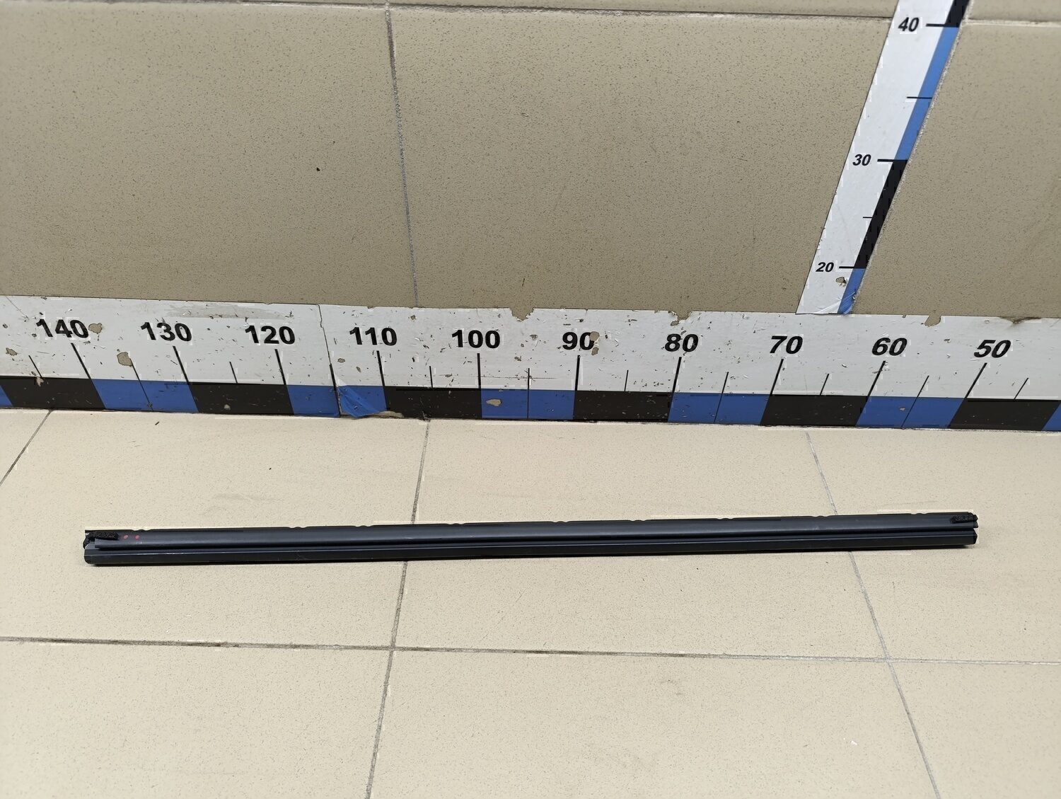 Уплотнитель стекла двери Exeed LX (T1C) 2019>