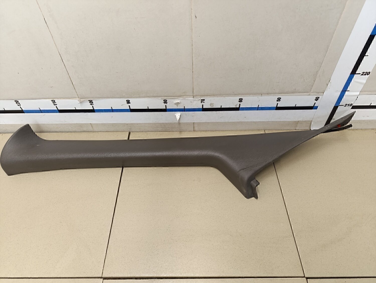 Обшивка стойки Chrysler Voyager/Caravan (RG) 2001-2008