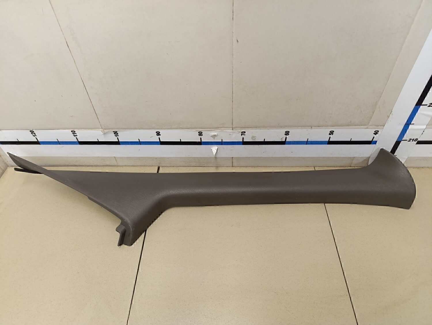 Обшивка стойки Chrysler Voyager/Caravan (RG) 2001-2008